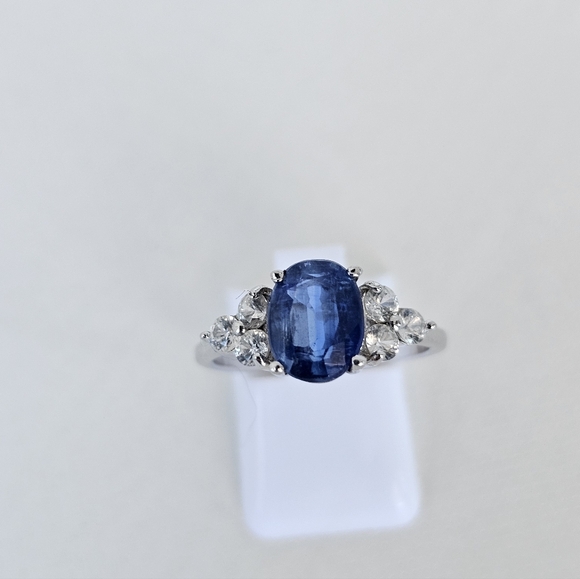 Exquisite Blue Kyanite & White Zircon Ring in Sterling Silver Size 8! 💙 - Picture 9 of 10